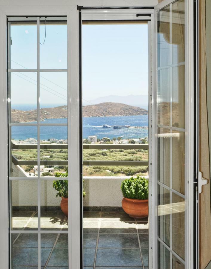 The Blue Horizon Villa Livadi  Luaran gambar